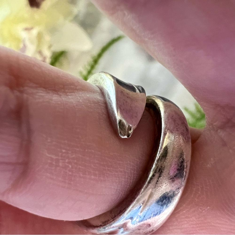 Vintage Silver Wrap Ring with Rose Embossed design. Morning Rose about 7-7.25 - Picture 7 of 17